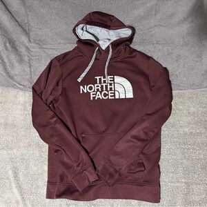 Men’s Small The North Face Half Dome Maroon Hoodie
